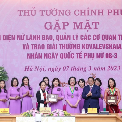 GIẢI THƯỞNG KOVALEVSKAIA VÀ HÀNH TRÌNH CỦA NHỮNG NGƯỜI GIEO HẠT